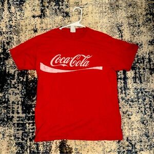 Coca-cola T-shirt Size Medium Fruit of the Loom